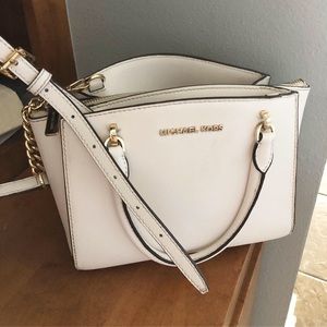 Michael Kors purse w/ matching wallet